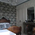 La Bourgogne En Couette-café 3*