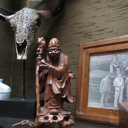 Oda ve Kahvaltı La Bourgogne En Lille