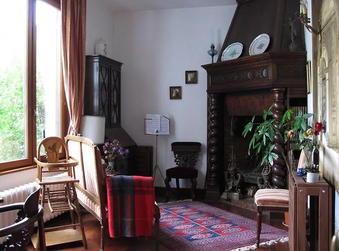 Oda ve Kahvaltı La Bourgogne En Lille